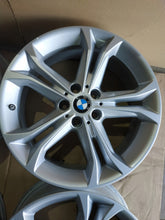 Laden Sie das Bild in den Galerie-Viewer, 4x Alufelge 18 Zoll 7.0" 5x112 22ET Glanz Silber 6876918 BMW X3 G01 G02 FEL5828799598mp