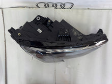 Laden Sie das Bild in den Galerie-Viewer, Frontscheinwerfer Audi 8Y0941036F Full LED Rechts Scheinwerfer Headlight