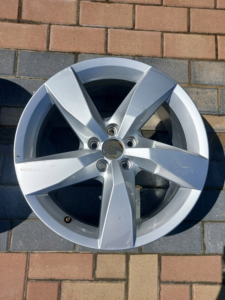 1x Alufelge 17 Zoll 6.5" 5x112 39ET Glanz Silber 2GM601025A VW T-Cross Rim Wheel FEL3073630774iu