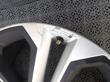 Laden Sie das Bild in den Galerie-Viewer, 1x Alufelge 21 Zoll 8.5" 5x112 80A601025AS Audi Rim Wheel FEL1153722549rc