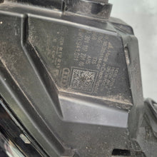 Load image into Gallery viewer, Frontscheinwerfer Audi A4 B9 8W0941011 8W0941012 LED Rechts oder Links SCH9223566796jk