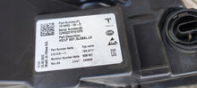 Laden Sie das Bild in den Galerie-Viewer, Frontscheinwerfer Tesla Model 3 1514952-00-D LED Links Scheinwerfer Headlight