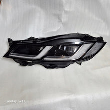 Laden Sie das Bild in den Galerie-Viewer, Frontscheinwerfer Jaguar F Pace X761 MK83-13W30-EC Links Scheinwerfer Headlight SCH8381561669bx