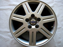 Laden Sie das Bild in den Galerie-Viewer, 1x Alufelge 16 Zoll 6.5&quot; 5x108 52,5ET Glanz Silber 8665466 Volvo C30 S40 V50