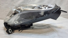 Load image into Gallery viewer, Frontscheinwerfer Opel Combo 520868580E Links Scheinwerfer Headlight