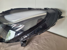 Laden Sie das Bild in den Galerie-Viewer, Frontscheinwerfer Tesla 3 1077375-00-C Links Scheinwerfer Headlight