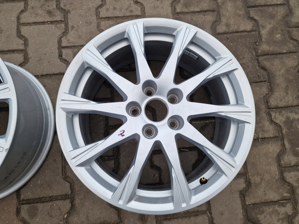 1x Alufelge 17 Zoll 7.5" 5x112 38ET Glanz Silber 8W0601025C Audi B9 Rim Wheel