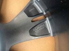 Laden Sie das Bild in den Galerie-Viewer, 1x Alufelge 20 Zoll 9.0" 5x112 42ET 89A601025M Audi E-Tron Rim Wheel