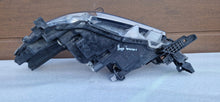 Laden Sie das Bild in den Galerie-Viewer, Frontscheinwerfer Toyota Hilux VIII Full LED Rechts Scheinwerfer Headlight SCH5034209227qs