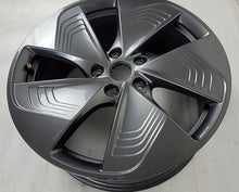 Load image into Gallery viewer, 1x Alufelge 18 Zoll 7.5&quot; 5x112 50ET 10E601025N Cupra Born Rim Wheel