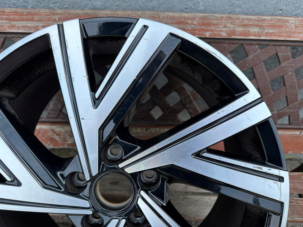 1x Alufelge 18 Zoll 7.5" 5x112 51ET Glanz Schwarz 5H0601025M VW Golf Viii FEL6854446412zv