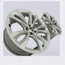 Load image into Gallery viewer, 1x Alufelge 19 Zoll 8.5&quot; 5x112 23ET Glanz Silber 4M0601025 Audi Q7 Mg Rim Wheel