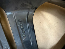 Laden Sie das Bild in den Galerie-Viewer, 1x Alufelge 19 Zoll 7.5" 5x108 50 5ET Glanz 31471556 Volvo Xc40 Rim Wheel