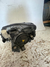 Load image into Gallery viewer, Frontscheinwerfer VW Touran 1T1941752H Xenon Rechts Scheinwerfer Headlight SCH4564401855bv