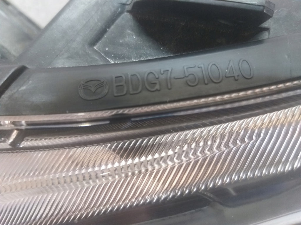 Frontscheinwerfer Mazda 3 BDG7-51040 BDG7-51030 Ein Stück (Rechts oder Links) SCH7385437260wz
