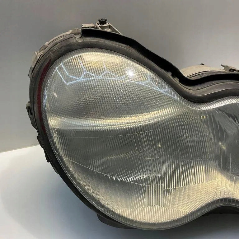 Frontscheinwerfer Mercedes-Benz A2038201261 Rechts Scheinwerfer Headlight SCH3486203863kk
