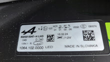 Laden Sie das Bild in den Galerie-Viewer, Frontscheinwerfer Alpine 10641020000 Rechts Scheinwerfer Headlight