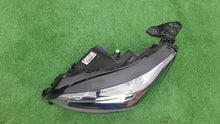 Load image into Gallery viewer, Frontscheinwerfer Peugeot 208 9823194080 73282039 Links Scheinwerfer Headlight