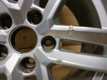 Laden Sie das Bild in den Galerie-Viewer, 1x Alufelge 17 Zoll 7.5" 5x112 38ET Glanz Silber 8W0601025E Audi Rim Wheel FEL9824116720af
