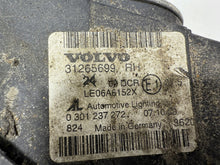 Load image into Gallery viewer, Frontscheinwerfer Volvo S40 V50 31265699 Xenon Rechts Scheinwerfer Headlight SCH2302401574iu