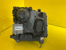 Laden Sie das Bild in den Galerie-Viewer, Frontscheinwerfer Land Rover Range III L322 307022971 Xenon Rechts oder Links SCH7915885256hf