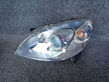 Laden Sie das Bild in den Galerie-Viewer, Frontscheinwerfer Mercedes-Benz W245 A1698201761 Links Scheinwerfer Headlight