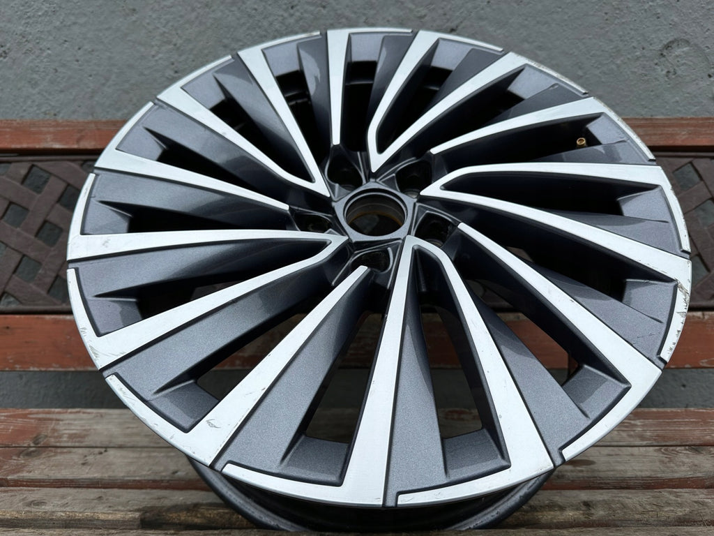 1x Alufelge 18 Zoll 8.0" 5x112 44ET Glanz Graphit 3P0601025F Mg Superb I FEL3101473946pz