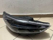 Laden Sie das Bild in den Galerie-Viewer, Frontscheinwerfer Hyundai I30 III 92102-G4600 LED Rechts Scheinwerfer Headlight