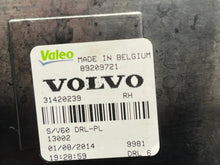 Load image into Gallery viewer, Frontscheinwerfer Volvo S60 V60 31420239 Rechts Scheinwerfer Headlight SCH9490563998qc