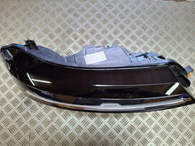 Laden Sie das Bild in den Galerie-Viewer, Frontscheinwerfer Renault Megane E-Tech 260104574R Full LED Rechts Headlight SCH6854089130vp