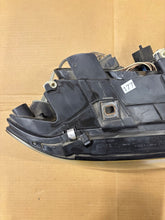 Load image into Gallery viewer, Frontscheinwerfer Audi A6 15592400 Xenon Rechts Scheinwerfer Headlight