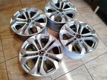 Load image into Gallery viewer, 4x Alufelge 17 Zoll 7.5" 5x112 36ET Glanz Silber A2534010600 Mercedes-Benz Mg FEL7074999264tx