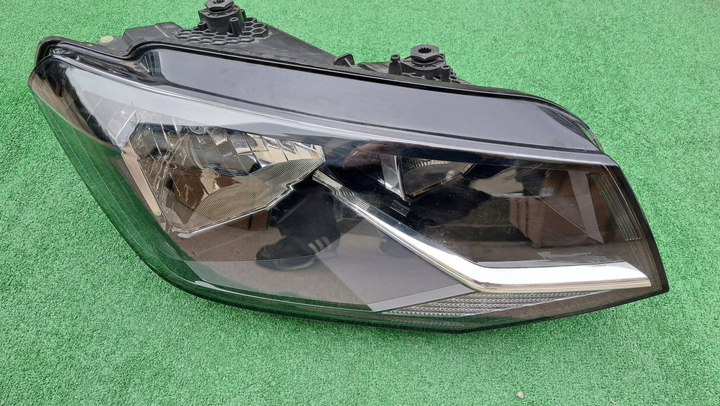 Frontscheinwerfer VW Caddy 2K1941016A Rechts Scheinwerfer Headlight