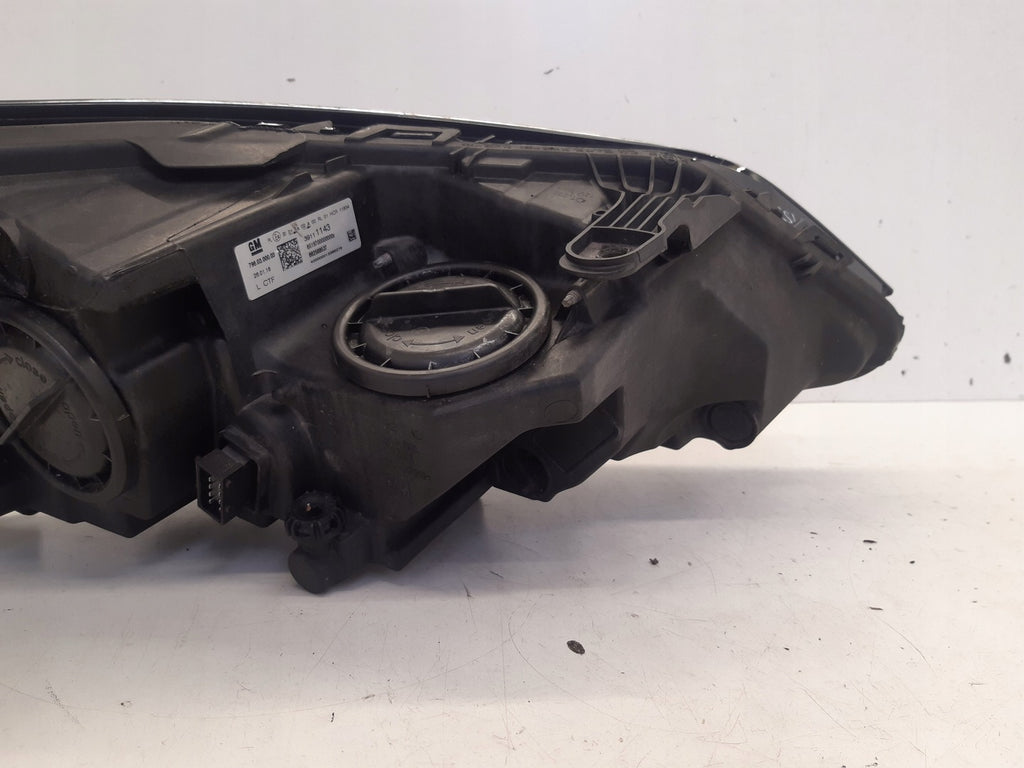 Frontscheinwerfer Opel Astra K 39111143 Links Scheinwerfer Headlight SCH8936902888kb