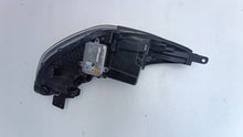 Laden Sie das Bild in den Galerie-Viewer, Frontscheinwerfer Kia Sportage IV 92101F1110 Ein Stück (Rechts oder Links) SCH3224590999tx
