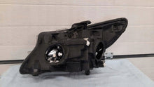 Laden Sie das Bild in den Galerie-Viewer, Frontscheinwerfer Mercedes-Benz Vito W447 A4479067800 Rechts Headlight SCH7896811731eu