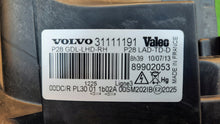Laden Sie das Bild in den Galerie-Viewer, Frontscheinwerfer Volvo Xc90 31111191 Rechts Scheinwerfer Headlight
