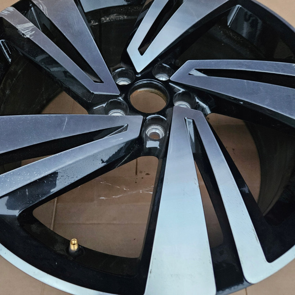 1x Alufelge 18 Zoll 7.0" 5x100 39ET Glanz Schwarz VW T-Cross T Cross Rim Wheel FEL1498286237ri