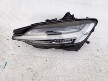 Laden Sie das Bild in den Galerie-Viewer, Frontscheinwerfer Volvo V60 II S60 III 32273039 Links Scheinwerfer Headlight SCH5861777676jx