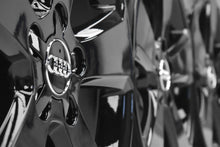 Laden Sie das Bild in den Galerie-Viewer, 4x Alufelge 17 Zoll 7.5" 5x112 51ET Glanz Schwarz 8V0601025 Audi A3 Rim Wheel FEL4168404739ys