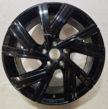 Load image into Gallery viewer, 1x Alufelge 18 Zoll 7.5" 5x112 51ET 5H0601025AE VW Golf Viii Rim Wheel FEL8512936544yr