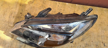 Load image into Gallery viewer, Frontscheinwerfer Opel Mokka 95440411 Links Scheinwerfer Headlight