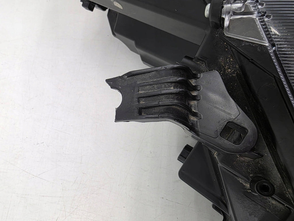 Frontscheinwerfer Toyota Corolla 81150-02T51-00 Links Scheinwerfer Headlight SCH3879030544yj