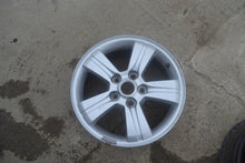 Laden Sie das Bild in den Galerie-Viewer, 1x Alufelge 16 Zoll 6.5&quot; 4x114.3 529101F350 Hyundai Rim Wheel