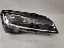 Load image into Gallery viewer, Frontscheinwerfer Skoda Superb III LED Rechts Scheinwerfer Headlight