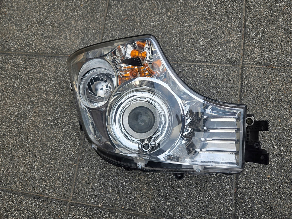 Frontscheinwerfer Mercedes-Benz A9608200739 Xenon Rechts Scheinwerfer Headlight