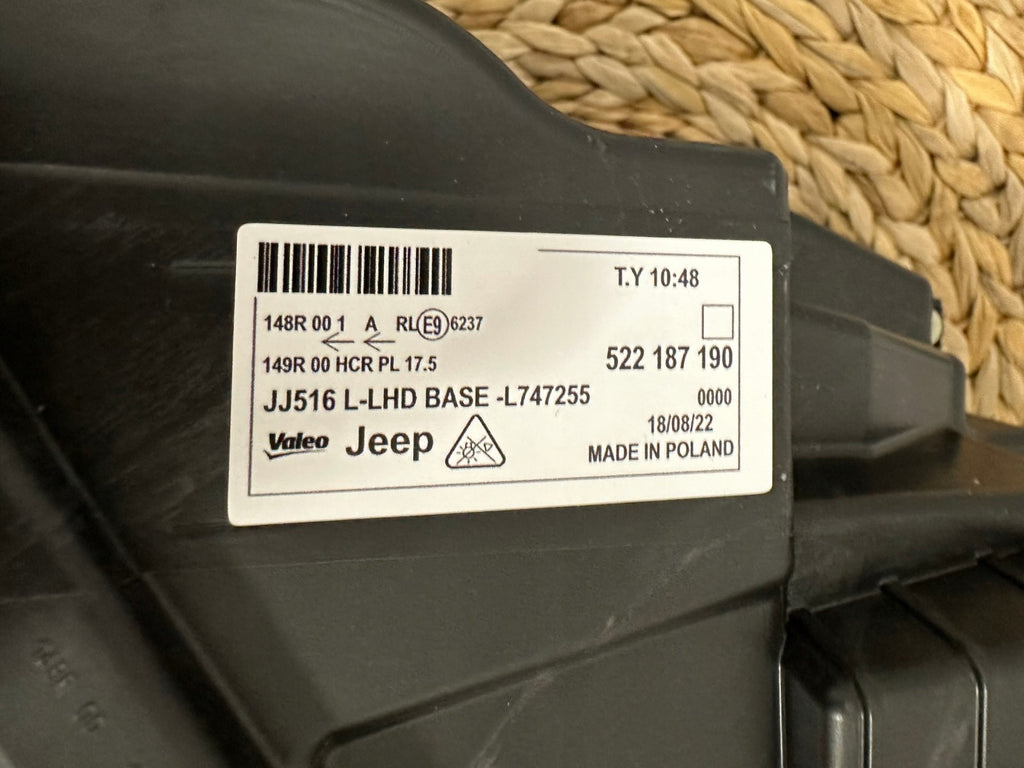 Frontscheinwerfer Jeep L747524 LED Ein Stück (Rechts oder Links) Headlight SCH5027201954je