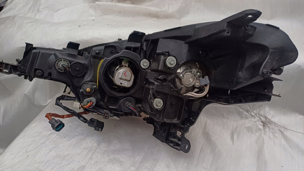 Frontscheinwerfer Citroën C-Crosser 4007 Xenon Rechts Scheinwerfer Headlight SCH4133810179qr