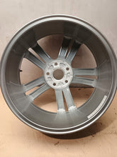 Laden Sie das Bild in den Galerie-Viewer, 1x Alufelge 18 Zoll 8.0" 5x112 43ET Glanz Graphit 5NA601025N VW Tiguan Rim Wheel FEL4906096931ef