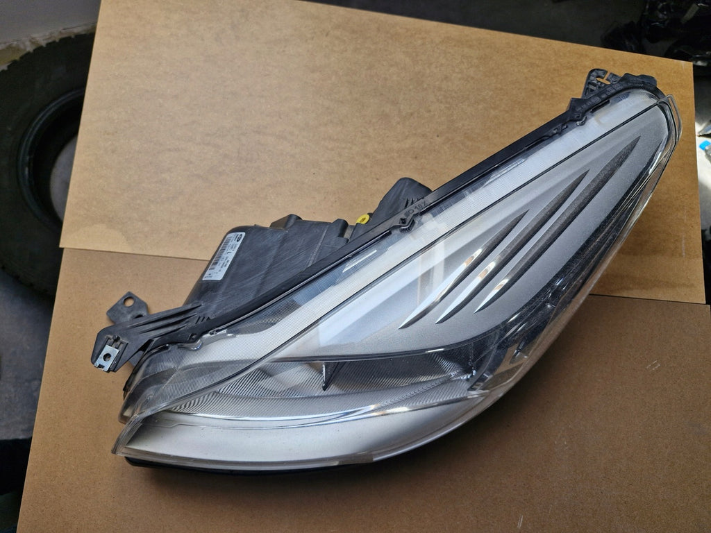 Frontscheinwerfer Ford Kuga CV44-13W030-AE Links Scheinwerfer Headlight SCH8479621385hy